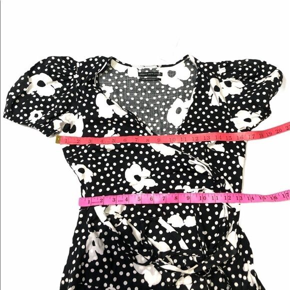 𝅺🆕 UO Jocelyn Floral / Polka Dot Puff Sleeve - Picture 10 of 12